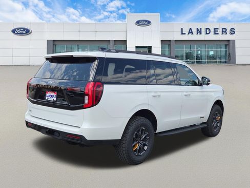 New 2026 Ford Expedition Tremor image 3
