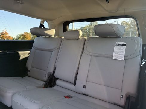 New 2025 Ford Expedition Max Platinum w/ Driver's Package image 26