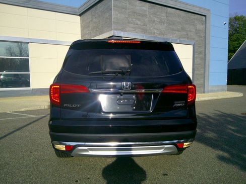 Used 2017 Honda Pilot Touring image 29