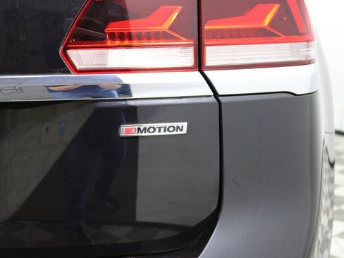 Used 2022 Volkswagen Atlas SE image 43