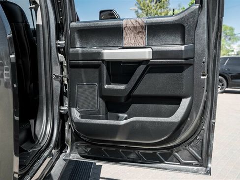 Used 2019 Ford F250 Lariat w/ Lariat Ultimate Package AWD/4WD image 48