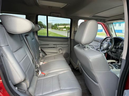 Used 2007 Jeep Commander Sport AWD/4WD image 23