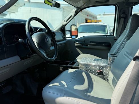 Used 2006 Ford F350 Lariat AWD/4WD image 17