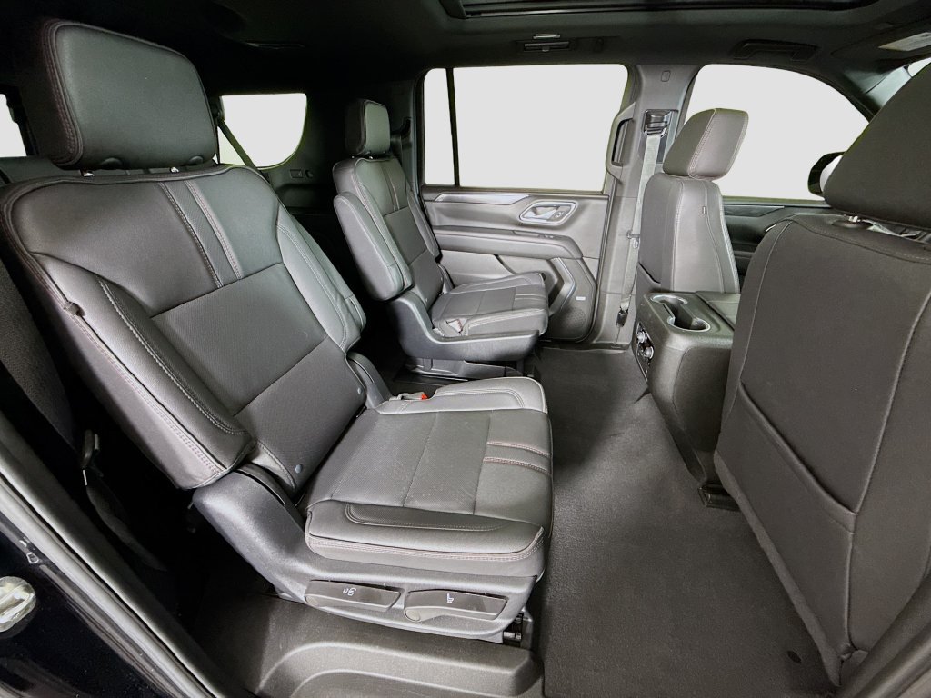 Used 2023 Chevrolet Suburban RST w/ Sport Performance Package AWD/4WD image 29