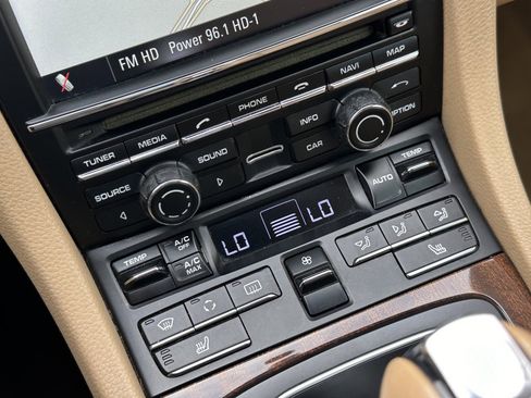 Used 2012 Porsche 911 Carrera image 28