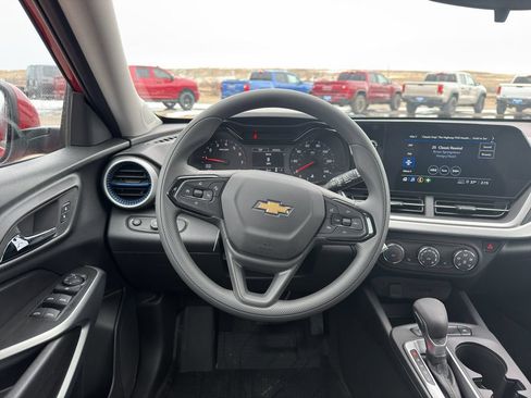 New 2026 Chevrolet Trax LS w/ LS Convenience Package FWD image 4