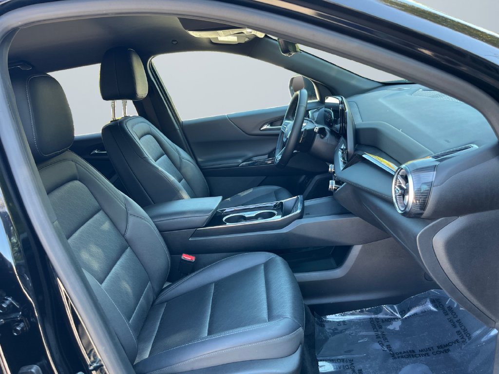 Used 2025 Chevrolet Equinox LT w/ Convenience Package II AWD/4WD image 15
