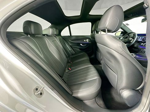 Used 2020 Mercedes-Benz E 350 Sedan image 28