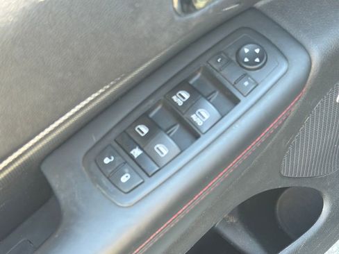 Used 2018 Dodge Durango R/T AWD/4WD image 12