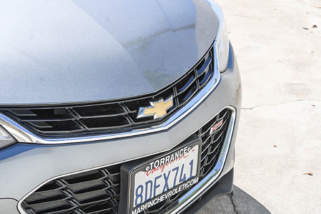 Used 2018 Chevrolet Cruze LT w/ RS Package FWD image 12