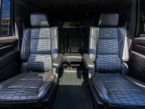 Used 2021 Cadillac Escalade ESV Sport Platinum AWD/4WD image 44