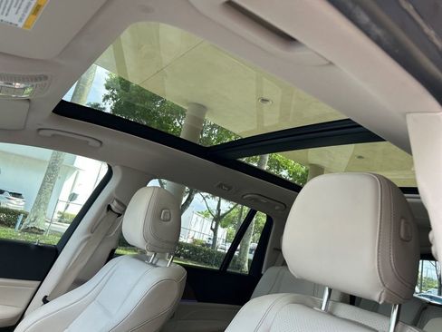 Used 2022 Mercedes-Benz GLS 450 4MATIC image 18