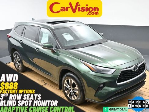 Used 2023 Toyota Highlander XLE image 1