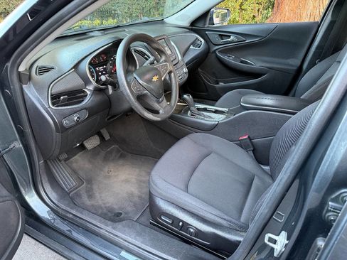 Used 2016 Chevrolet Malibu LT image 10