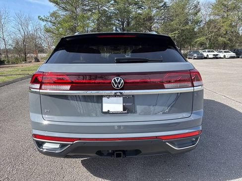 New 2026 Volkswagen Atlas Cross Sport SE image 5