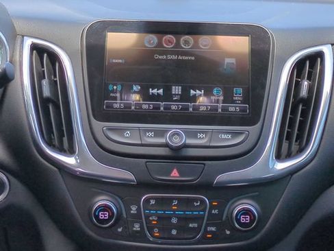 Used 2018 Chevrolet Equinox LT w/ Sun & Infotainment Package FWD image 20
