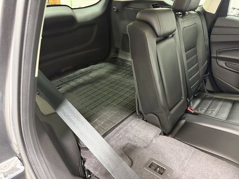 Used 2017 Ford Escape Titanium image 36