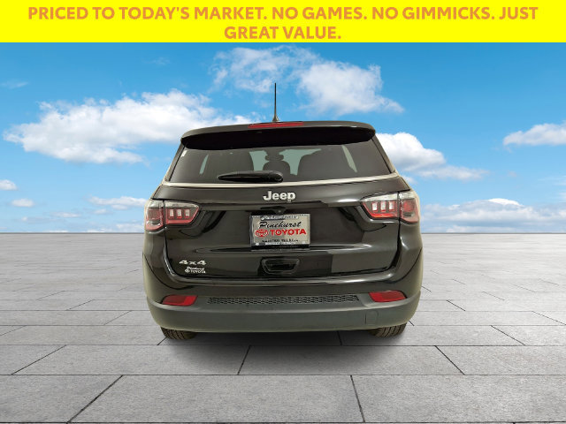 Used 2024 Jeep Compass Sport AWD/4WD image 7