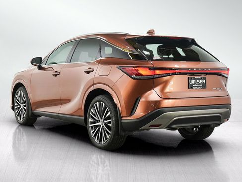 Used 2023 Lexus RX 350 AWD/4WD image 3