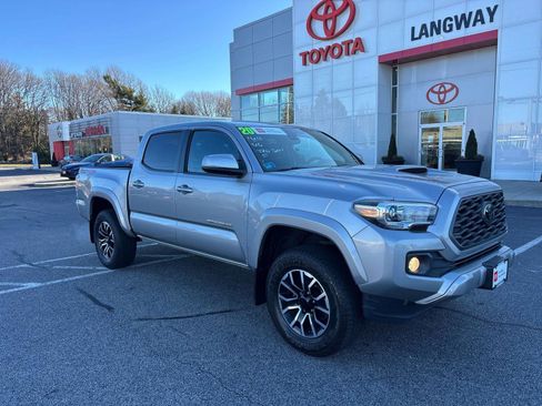 Certified 2020 Toyota Tacoma TRD Sport image 1