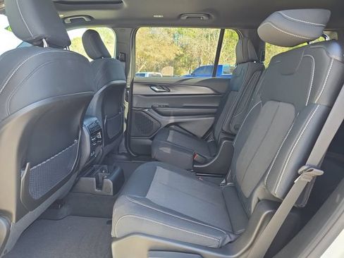 New 2026 Jeep Grand Cherokee L 2WD image 13