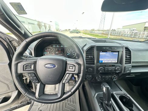 Used 2019 Ford F150 XLT w/ Equipment Group 302A Luxury AWD/4WD image 11