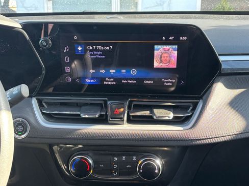 Used 2025 Chevrolet TrailBlazer LT image 18