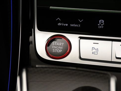 New 2025 Audi S8 image 28