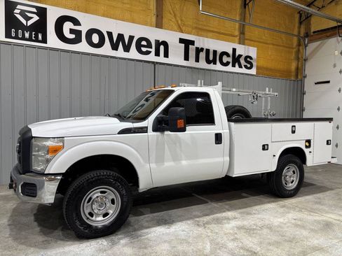 Used 2016 Ford F350 XL w/ Power Equipment Group image 4