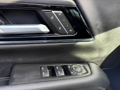 Certified 2025 GMC Yukon XL Denali image 21