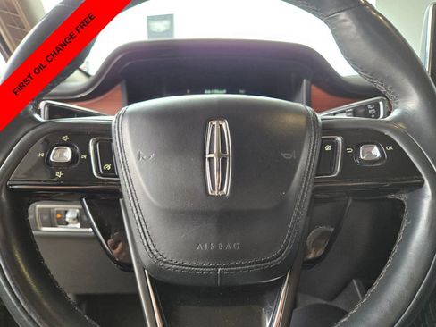 Used 2023 Lincoln Aviator Reserve AWD/4WD image 32