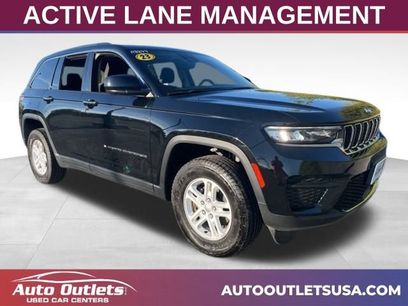 Used 2023 Jeep Grand Cherokee Laredo