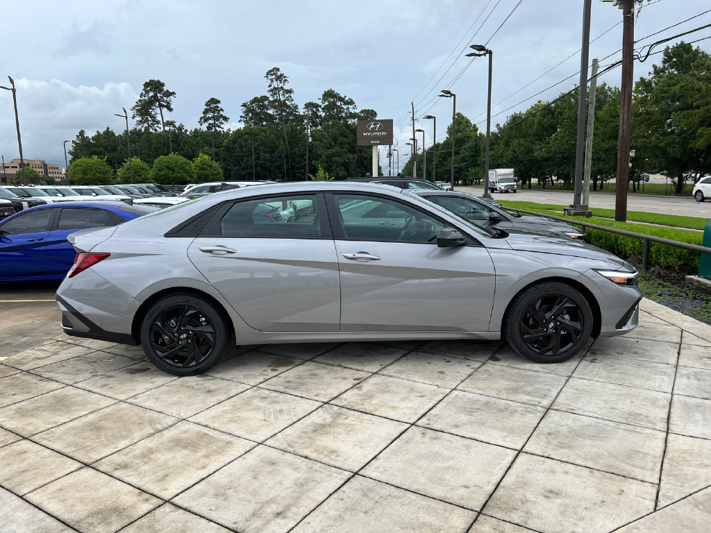 Certified 2026 Hyundai Elantra Sport FWD image 4