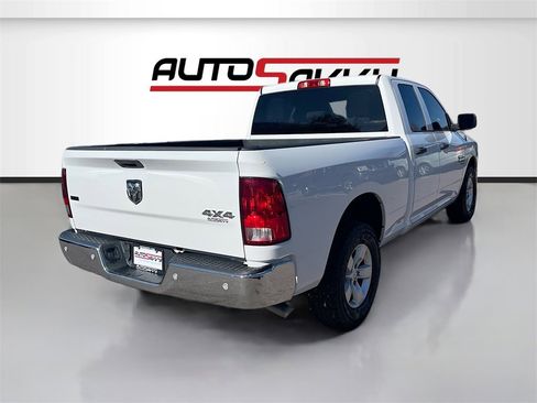 Used 2022 RAM 1500 Classic SLT image 7