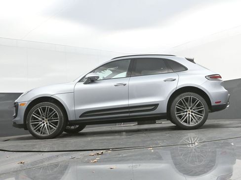 New 2026 Porsche Macan image 39