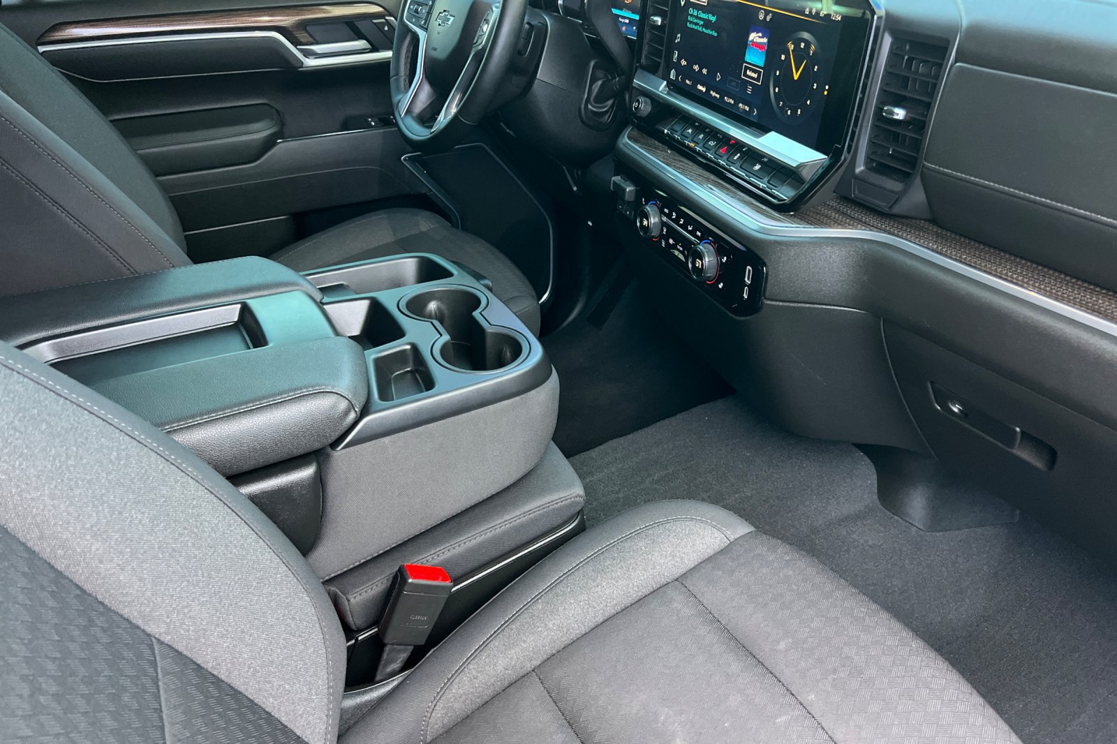 Used 2026 Chevrolet Silverado 1500 RST w/ RST Select Package AWD/4WD image 17