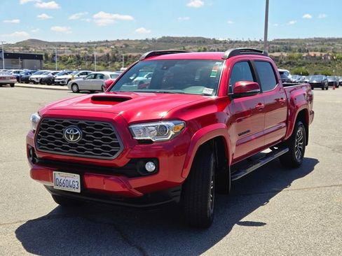 Used 2021 Toyota Tacoma TRD Sport w/ Technology Package RWD image 12