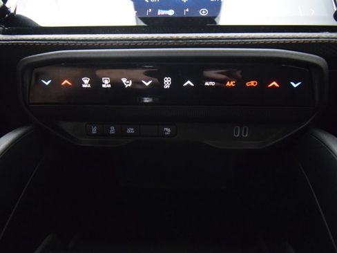 New 2026 Jeep Cherokee Limited AWD/4WD image 24