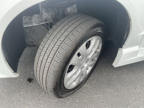 Used 2019 Dodge Grand Caravan SE image 10