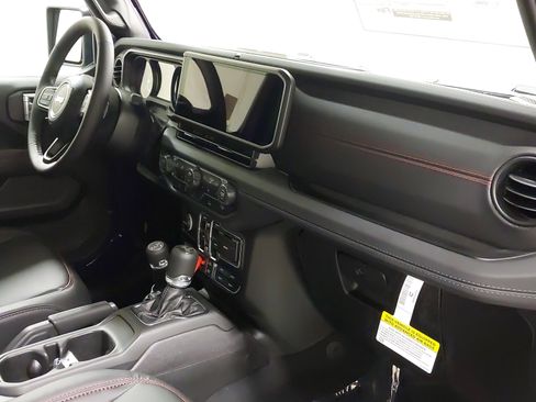 New 2026 Jeep Wrangler Unlimited Rubicon image 29