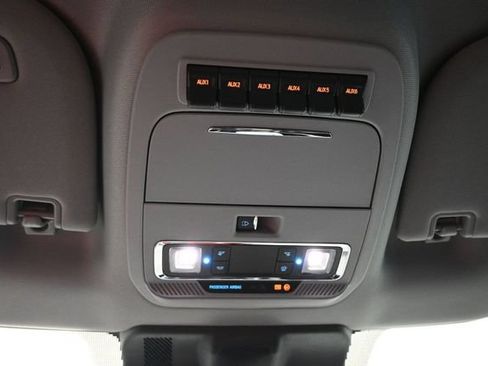 New 2026 Ford F250 Lariat w/ Black Appearance Package AWD/4WD image 17