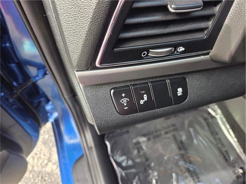 Used 2013 Hyundai Sonata GLS FWD image 16
