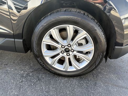 Used 2024 Ford Edge Titanium image 6