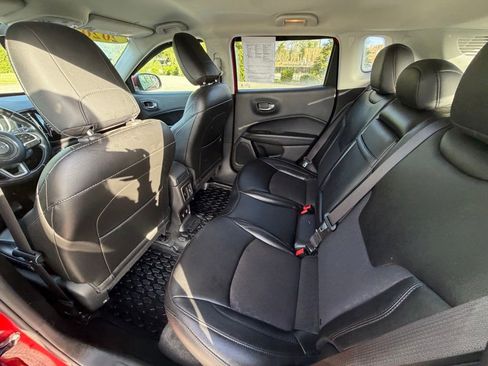 Used 2020 Jeep Compass Latitude image 24