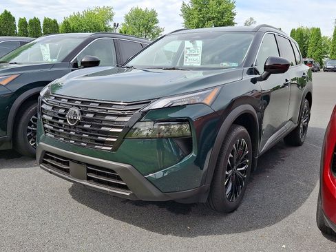 New 2026 Nissan Rogue SV AWD/4WD image 3