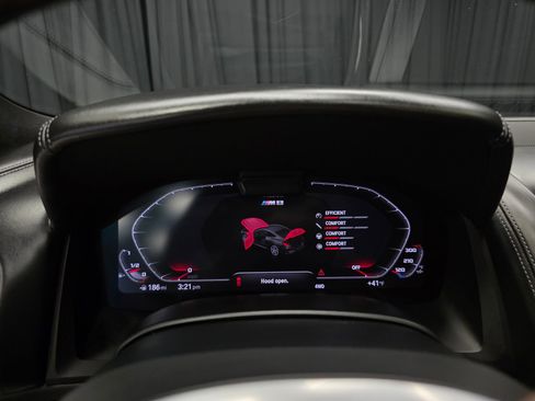 Used 2020 BMW M8 Coupe image 20