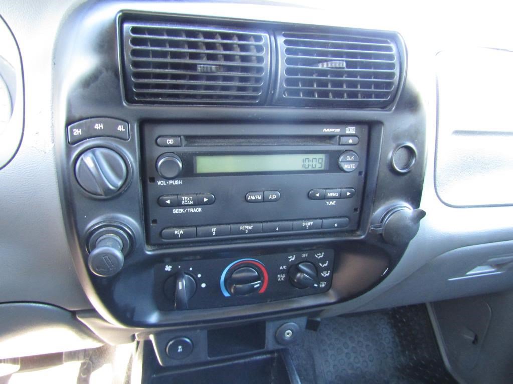 Used 2010 Ford Ranger 4x4 SuperCab image 6