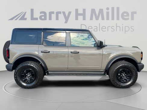 Used 2025 Ford Bronco Outer Banks w/ Sasquatch Package AWD/4WD image 6