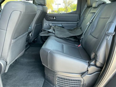 Used 2024 Toyota Tundra Platinum AWD/4WD image 17