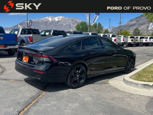 Used 2024 Honda Accord Sport image 7